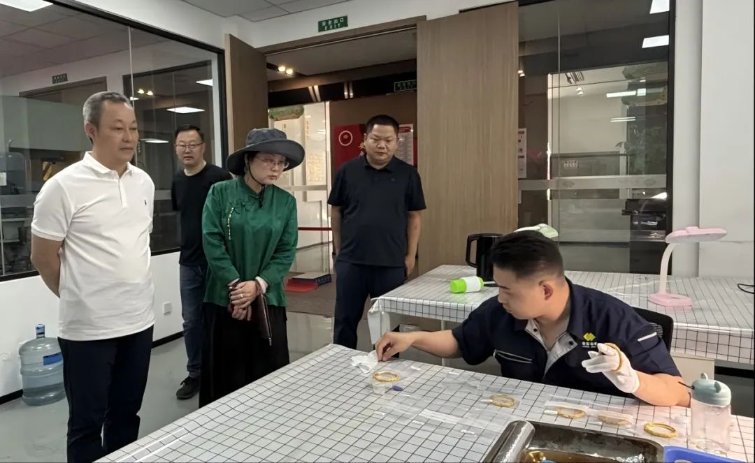 1748252110225986.jpg 333.jpg